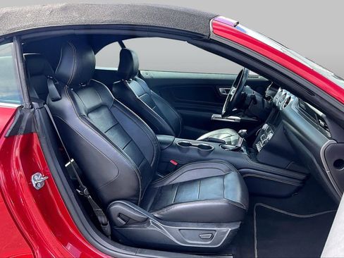 Used 2021 Ford Mustang Premium RWD image 8