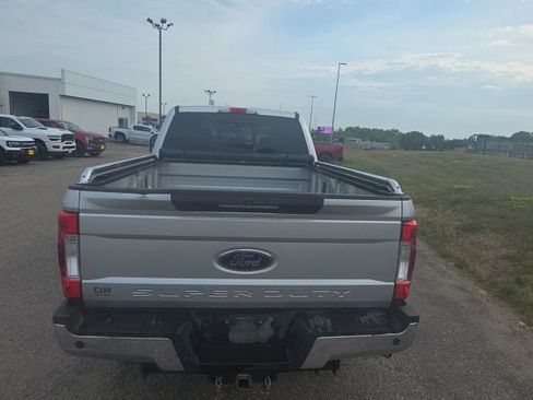 Used 2019 Ford F350 Lariat w/ Lariat Ultimate Package AWD/4WD image 4