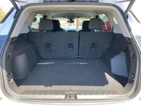 Used 2021 GMC Terrain SLE w/ Driver Convenience Package FWD image 21