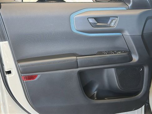 Used 2024 Ford Bronco Sport Badlands image 11