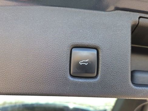 Used 2020 Ford Escape SE Sport image 14