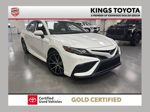 Certified 2024 Toyota Camry SE FWD image 1