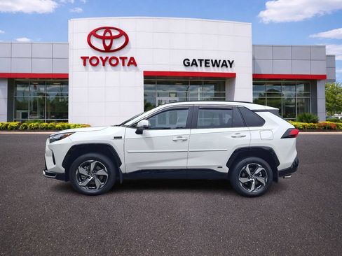 Used 2023 Toyota RAV4 SE w/ Weather & Moonroof Package AWD/4WD image 7