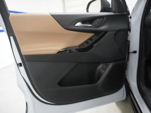 New 2026 Chevrolet Equinox ACTIV w/ Convenience Package III FWD image 13