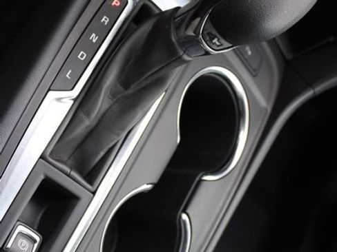 Used 2024 Chevrolet Equinox LT AWD/4WD image 37