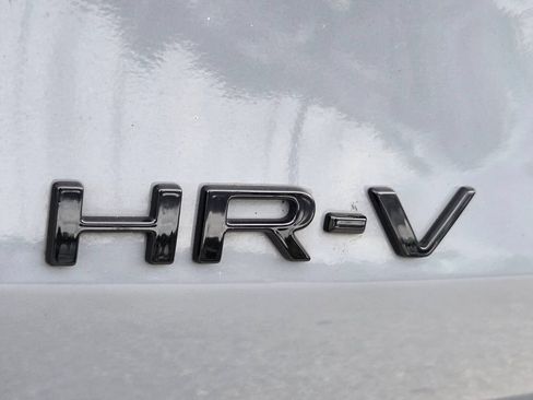 Used 2024 Honda HR-V Sport image 14