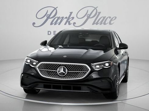 New 2026 Mercedes-Benz E 450 4MATIC Sedan image 35