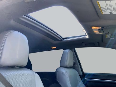 Used 2018 Toyota Highlander Limited FWD image 12