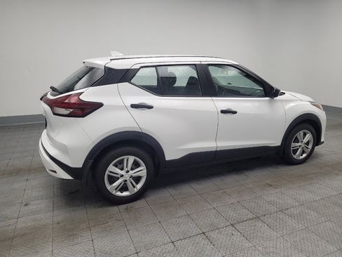 Used 2023 Nissan Kicks S FWD image 10