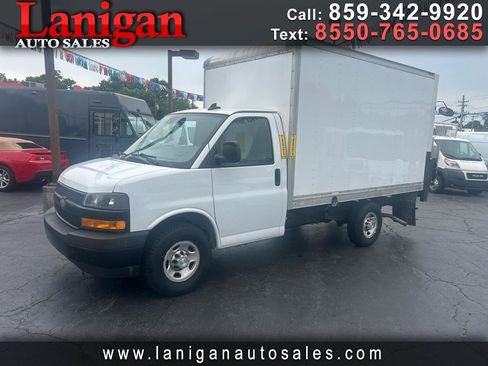 Used 2021 Chevrolet Express 3500 RWD image 1