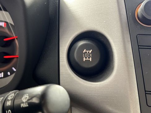 Used 2007 Toyota RAV4 4WD image 27
