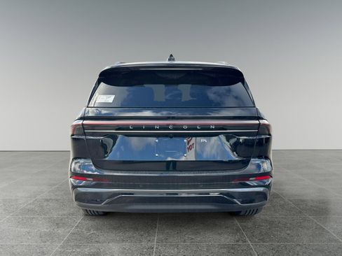 New 2026 Lincoln Nautilus Reserve w/ Jet Appearance Package image 4