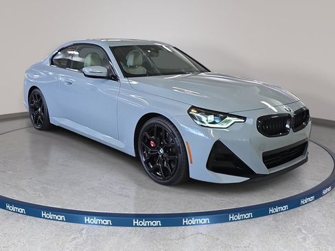 Used 2026 BMW 230i Coupe w/ Premium Package RWD image 4