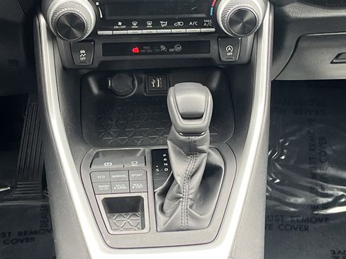 Certified 2023 Toyota RAV4 LE image 20