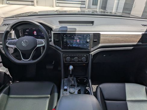 Used 2022 Volkswagen Atlas SE w/ Panoramic Sunroof Package AWD/4WD image 22