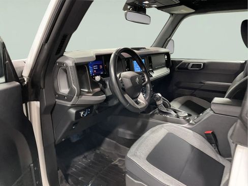 Used 2023 Ford Bronco Big Bend image 14