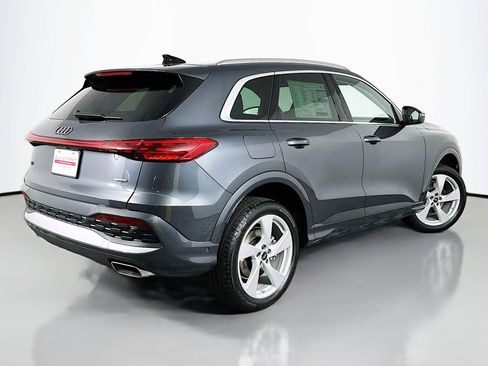 New 2025 Audi Q5 Premium Plus image 13