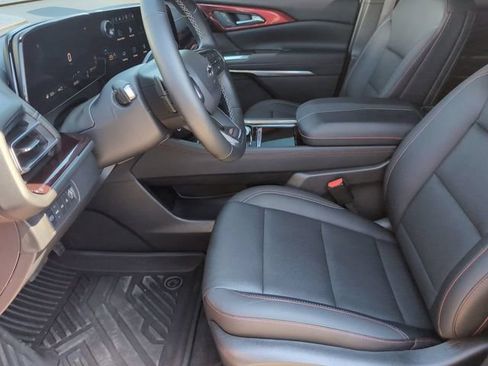 Certified 2025 Chevrolet Traverse Z71 AWD/4WD image 19