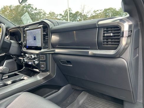 Used 2025 Ford F150 Lariat w/ Equipment Group 502A High image 14