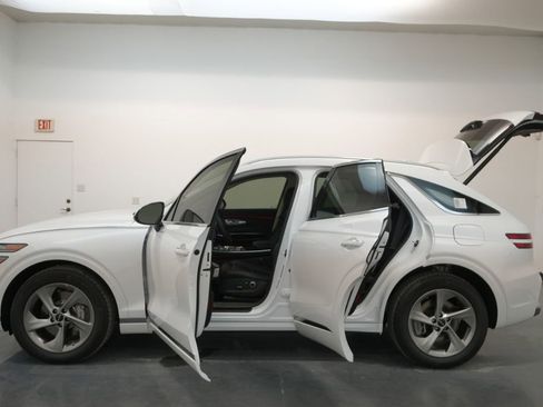 Used 2026 Genesis GV70 2.5T image 36