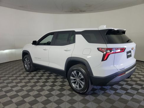 New 2026 Chevrolet Equinox LT image 6