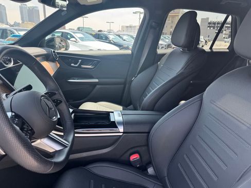 Certified 2026 Mercedes-Benz GLC 300 image 5