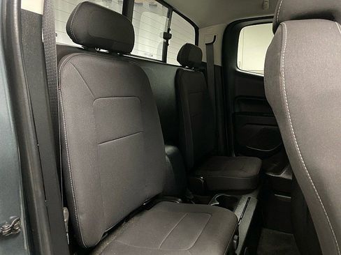 Used 2016 Chevrolet Colorado LT w/ LT Convenience Package image 11