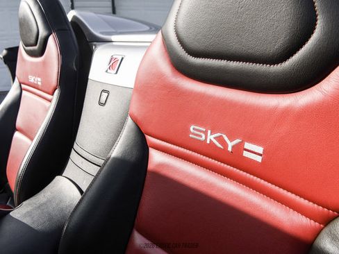 Used 2008 Saturn Sky Red Line RWD image 39
