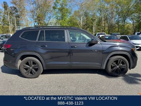 Certified 2023 Volkswagen Atlas SEL R-Line AWD/4WD image 3