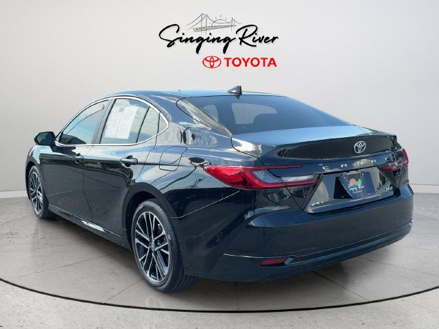 Used 2026 Toyota Camry XLE FWD image 5