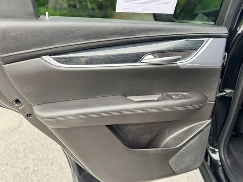 Used 2023 Cadillac XT5 Premium Luxury AWD/4WD image 12