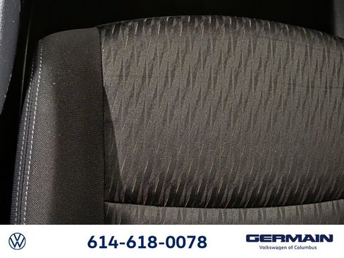 Used 2017 Nissan Rogue SV w/ SV Premium Package AWD/4WD image 33