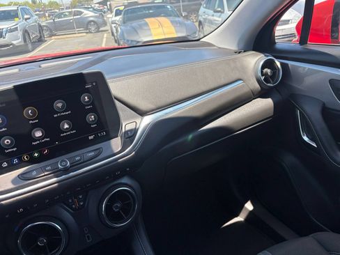 Used 2025 Chevrolet Blazer LT FWD image 37