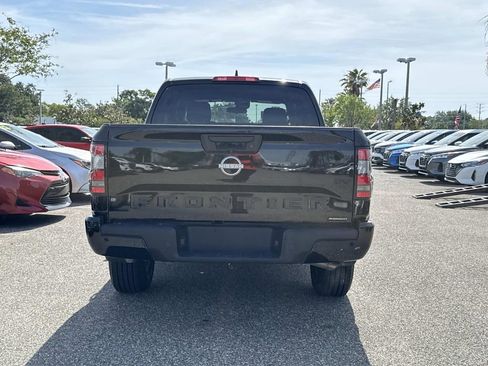 Certified 2023 Nissan Frontier SV w/ Midnight Edition Package RWD image 5