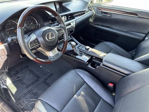 Used 2018 Lexus ES 350 w/ Premier Package image 21