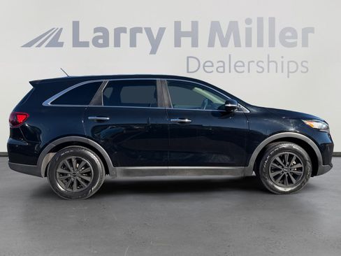 Used 2020 Kia Sorento LX image 6