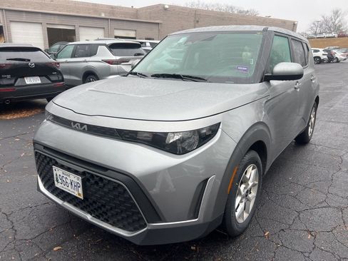 Used 2024 Kia Soul LX w/ Option Group 015 image 1