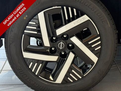 New 2026 Nissan Kicks SV w/ Cold Weather Package FWD image 5