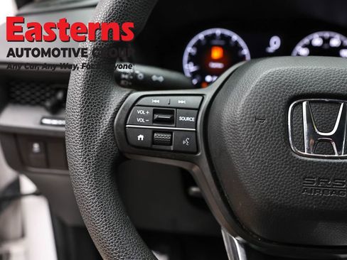Used 2023 Honda CR-V LX image 14
