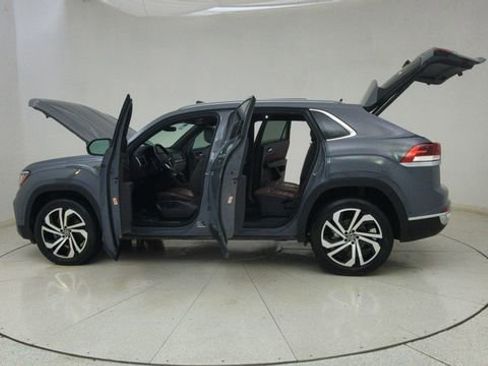 Used 2020 Volkswagen Atlas Cross Sport SEL Premium image 75