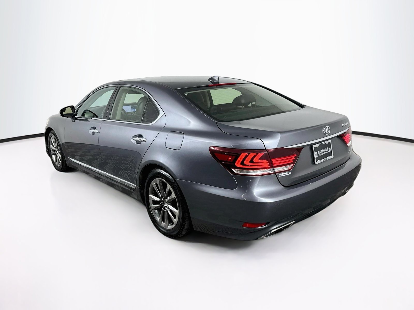 Used 2014 Lexus LS 460 AWD w/ Comfort Package image 5
