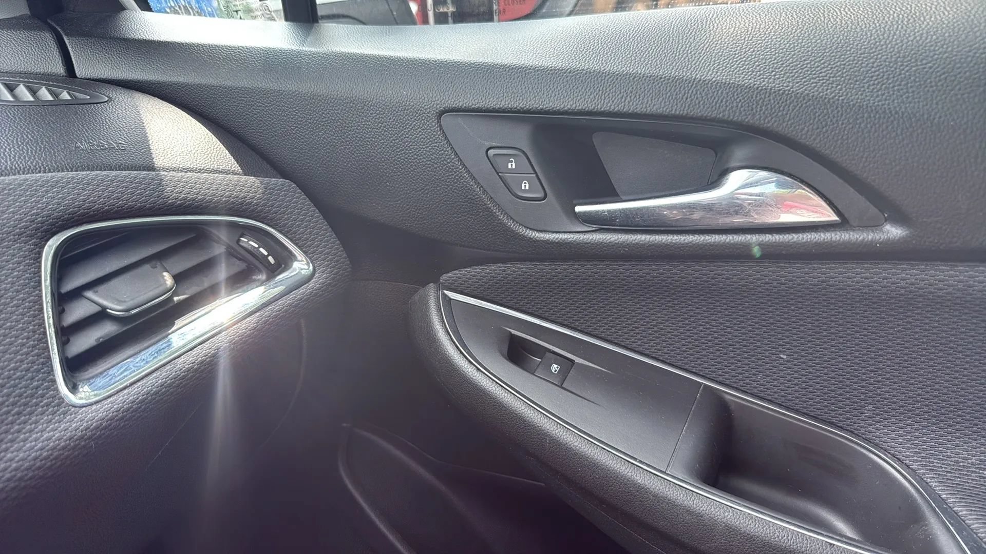 Used 2019 Chevrolet Cruze LT w/ LT Fleet Convenience Package FWD image 34