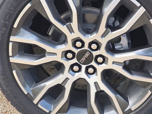 New 2026 GMC Acadia Denali Ultimate AWD/4WD image 11