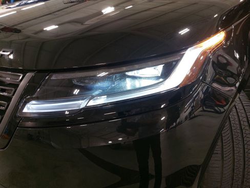 Used 2024 Land Rover Range Rover Velar Dynamic SE image 34