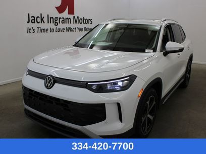 New 2026 Volkswagen Tiguan SE