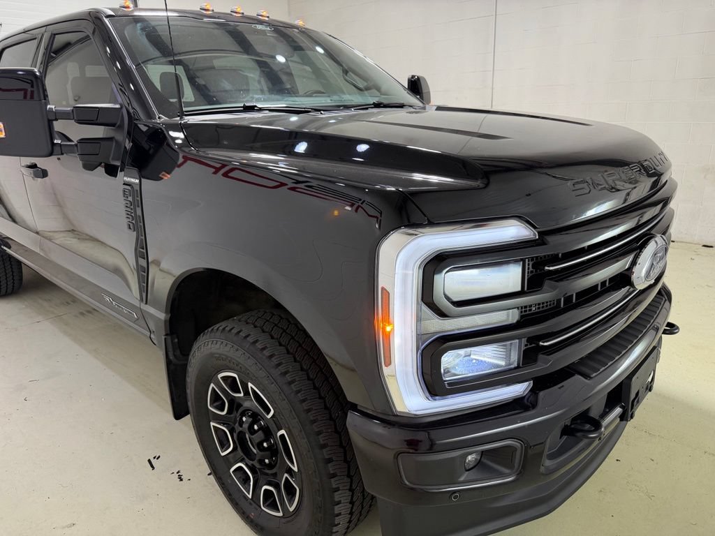 Used 2026 Ford F250 Platinum AWD/4WD image 3