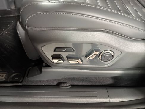 Certified 2024 Kia EV9 Land AWD/4WD image 15