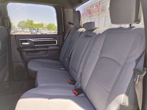Used 2024 RAM 2500 Big Horn AWD/4WD image 12
