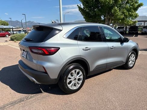 Used 2024 Ford Escape Active AWD/4WD image 9