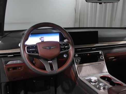 Certified 2025 Genesis GV80 3.5T Prestige AWD/4WD image 6